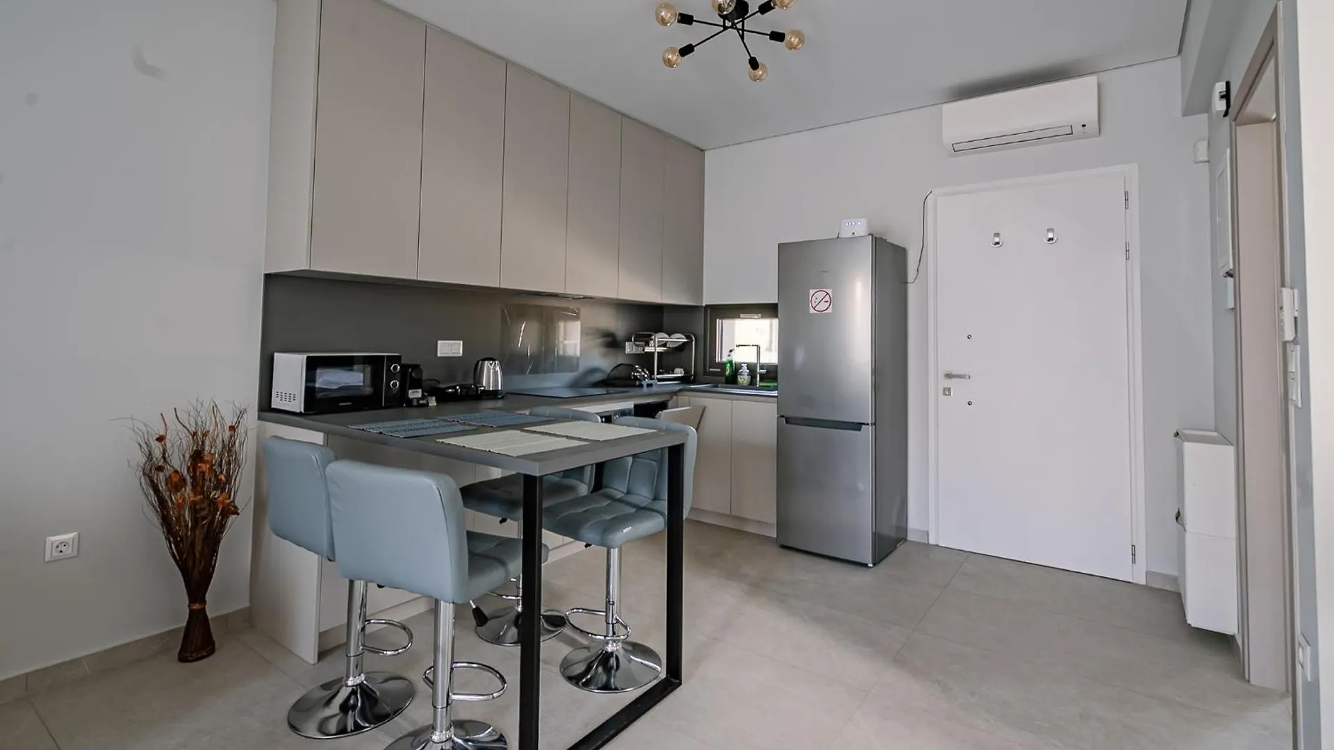 Apartment 3 Bedroom Penthouse In Nikiti